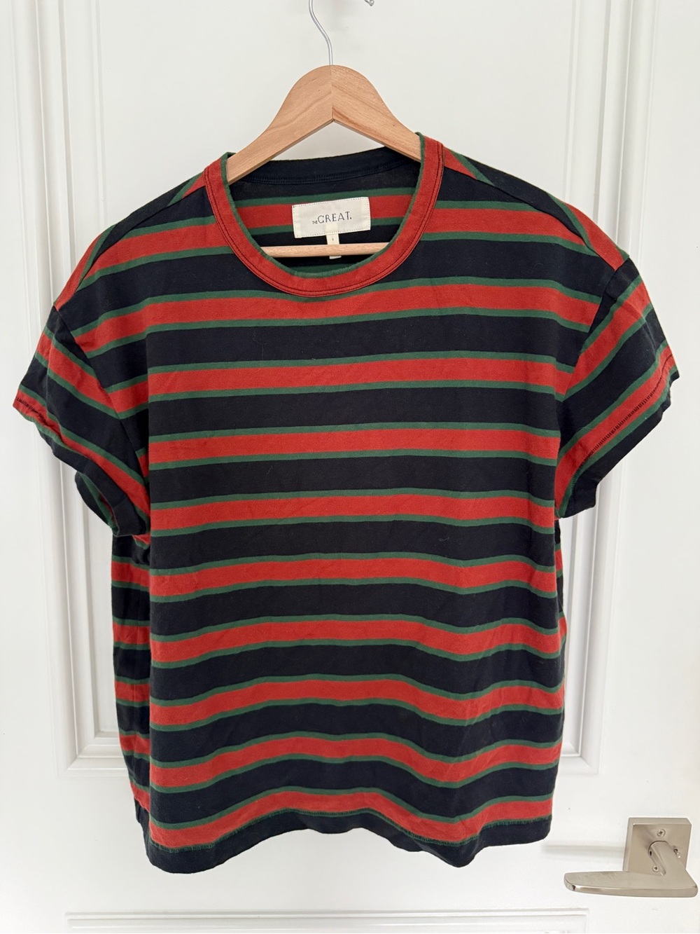 THE GREAT. Navy and Red Stripe Crewneck Tshirt